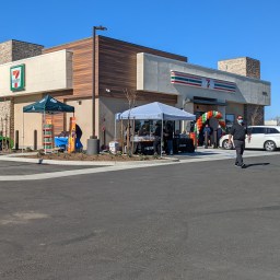 New 7-Eleven opens on Jefferson Ave in Murrieta